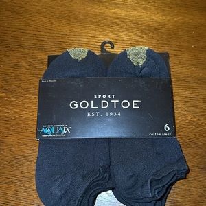 Men’s gold toe cotton liner socks.  NWT 6 pairs
